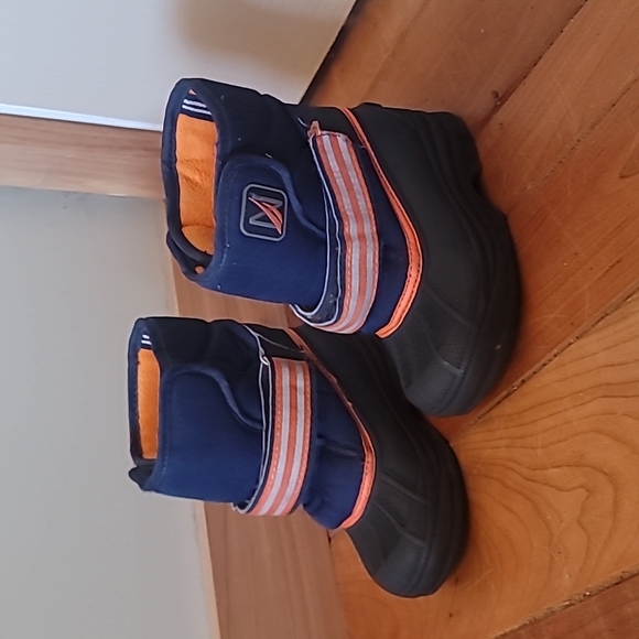 Nautica Other - Nautica snow boots size 9 Well loved but tons of life left!! See photos for